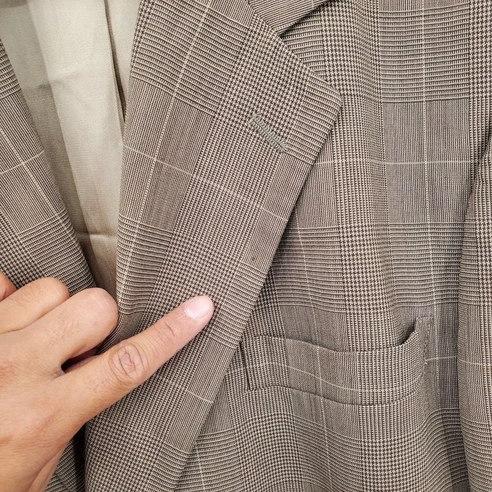 Brooks Brothers Plaid 2 Button Blazer Jacket Mens Size 44R Notched Lapels Brown